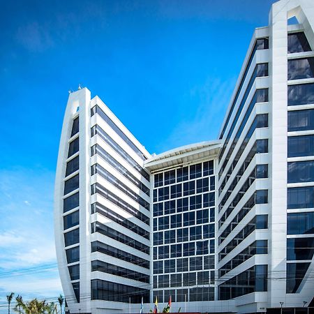 Wyndham Manta Sail Plaza Hotel And Convention Center Екстериор снимка